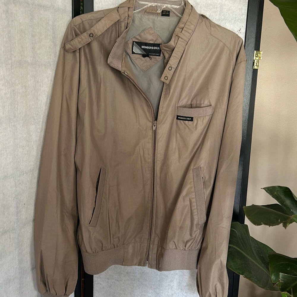 Vintage 80’s members only jacket